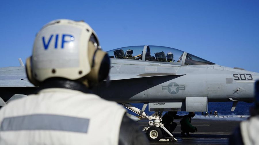 Milei en el Portaaviones nuclear USS Nimitz 30042026