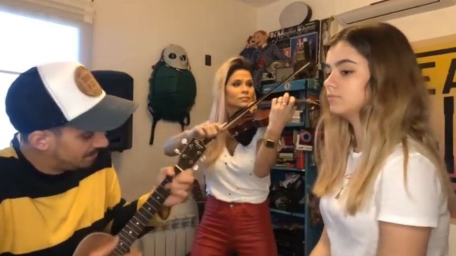 Soy Rada y Noelia Cobos