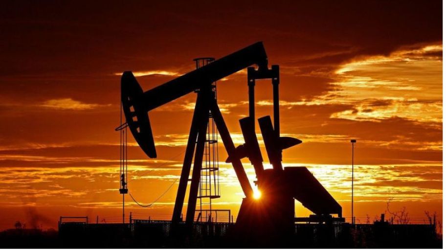 El petróleo supera los u$s85 por la escalada entre Estados Unidos e Irán |  Perfil