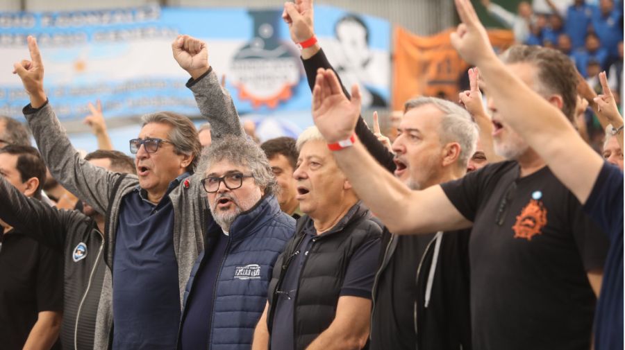 Postales del acto de la izquierda en Ferro.
