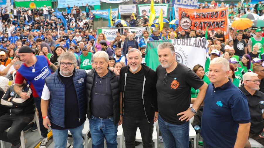 Postales del acto de la izquierda en Ferro.