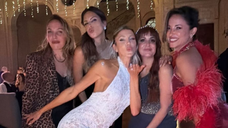 Barby Franco en el casamiento de Cande Ruggeri