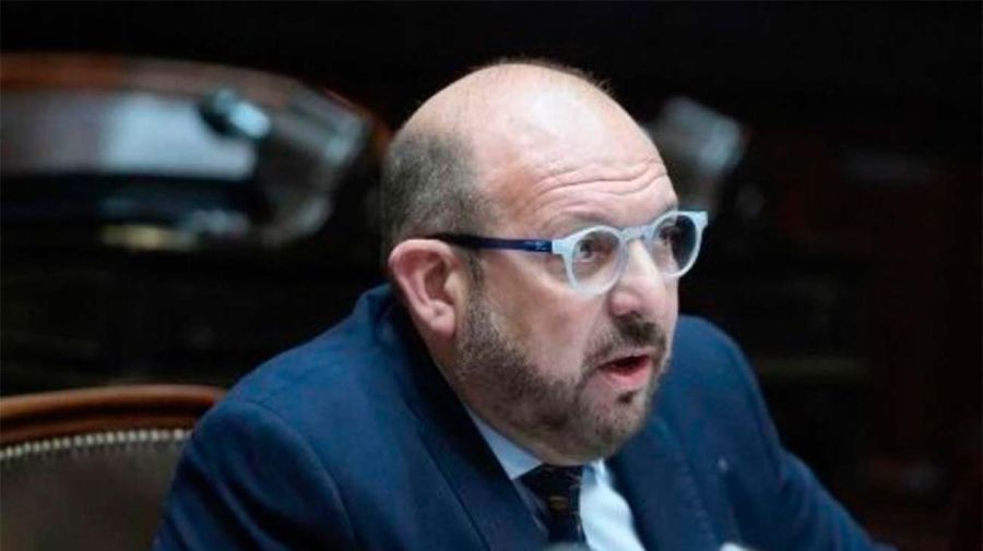 Carlos D'Alessandro 04052026