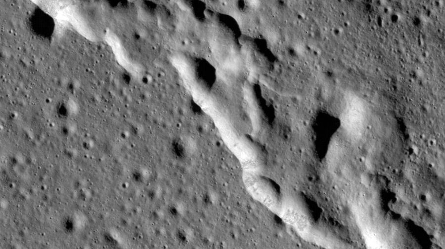 Minerales en la Luna 04052026