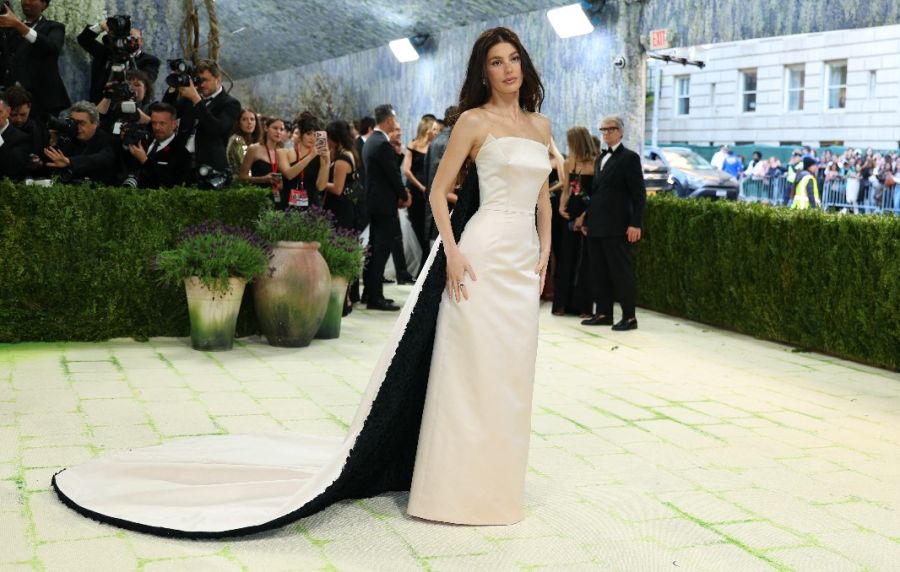 Camila Morrone en la Met Gala