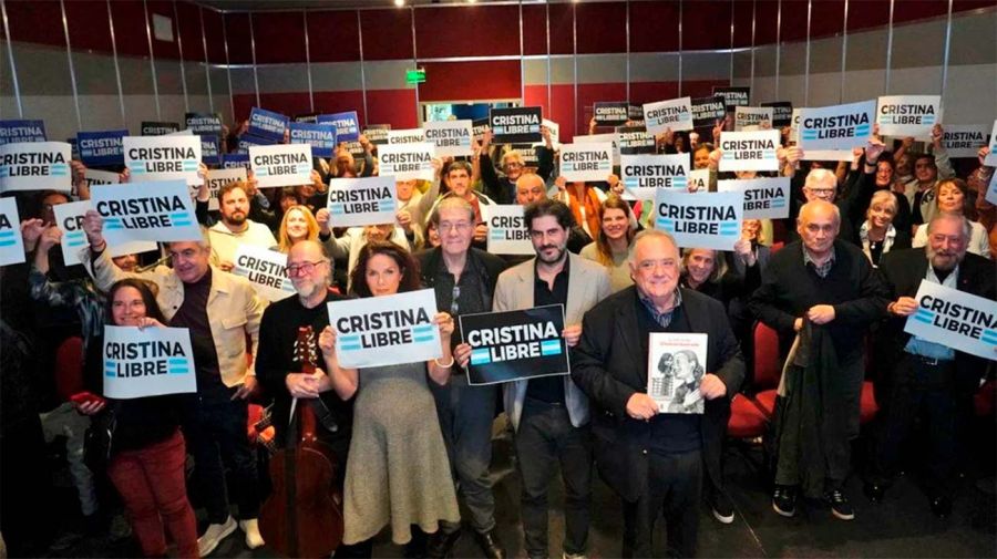 Cristina compartió un mensaje grabado durante la presentación del libro “El Balcón ilustrado”, de Tomi Müller.