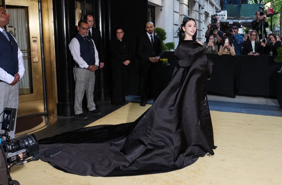 Karina de aespa en la MET Gala 2026