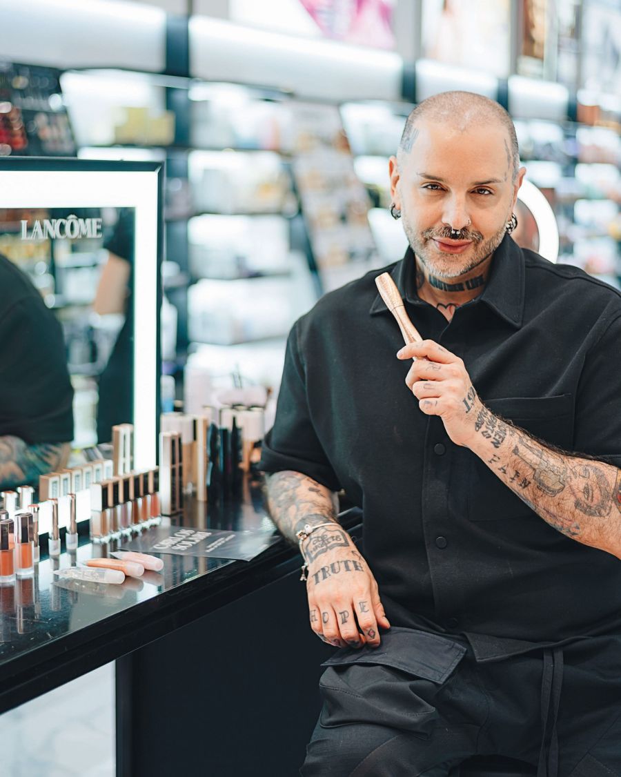 make up artist Lancôme, Carlos Solari
