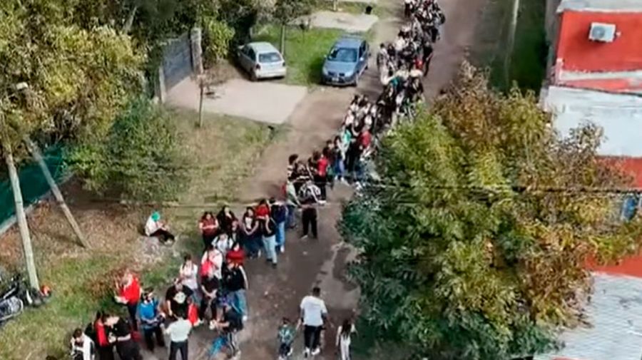Más de 1.000 personas se presentaron para cubrir 60 puestos de trabajo en un frigorífico