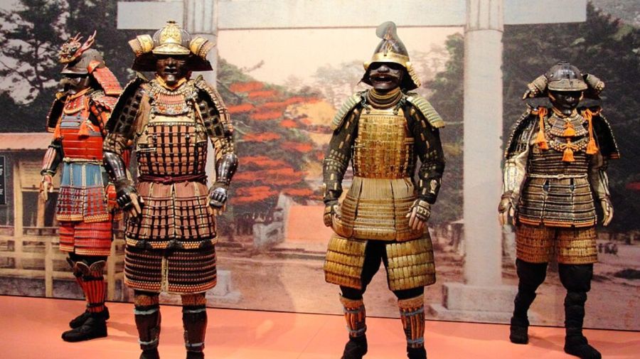 Guerreros samurái de Japón