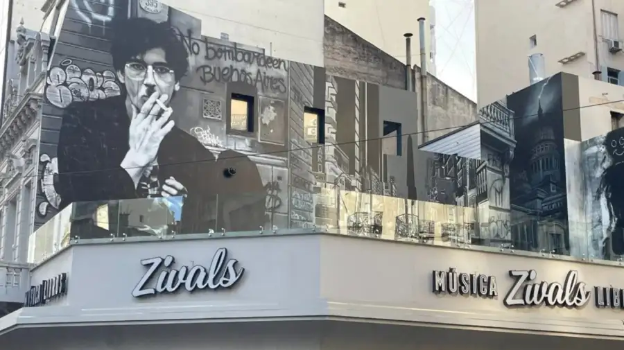 Mural homenaje a Charly García en Zivals