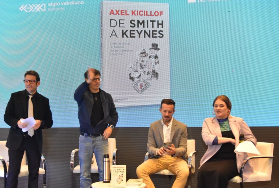 Kicillof en la Feria del Libro