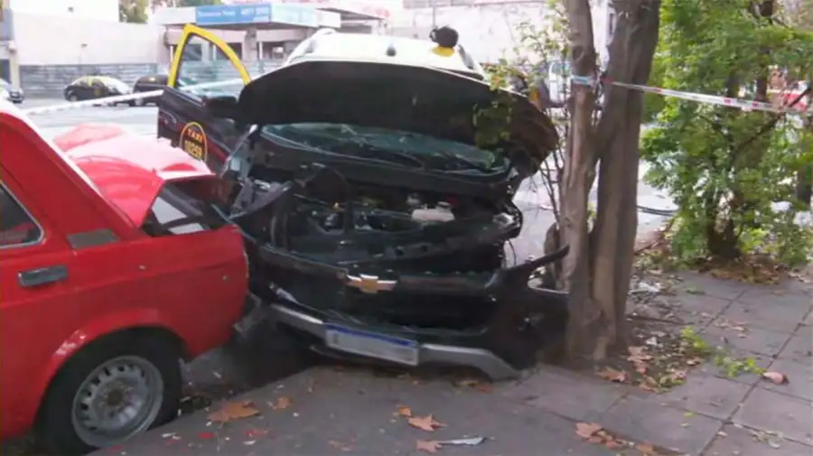 Un taxi y un auto chocaron en Floresta 10052026