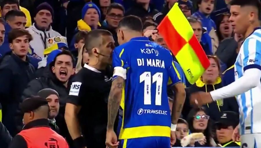 Ángel Di María vs Juez de línea