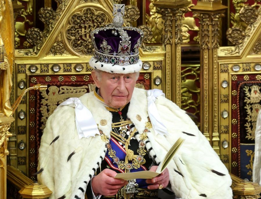 El rey Carlos III de Gran Bretaña y la reina Camilla en la apertura del Parlamento británico este 13 de mayo de 2026