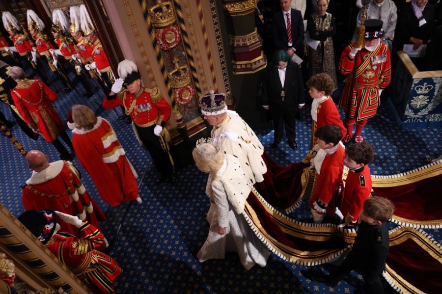 El rey Carlos III de Gran Bretaña y la reina Camilla en la apertura del Parlamento británico este 13 de mayo de 2026