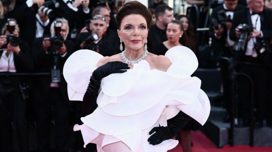 Joan Collins en la alfombra roja de la 79ª edición del Festival de Cannes