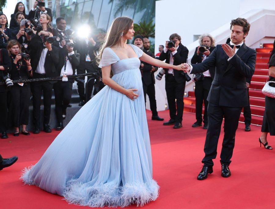 Barbara Palvin y Dylan Sprouse esperan su primer hijo