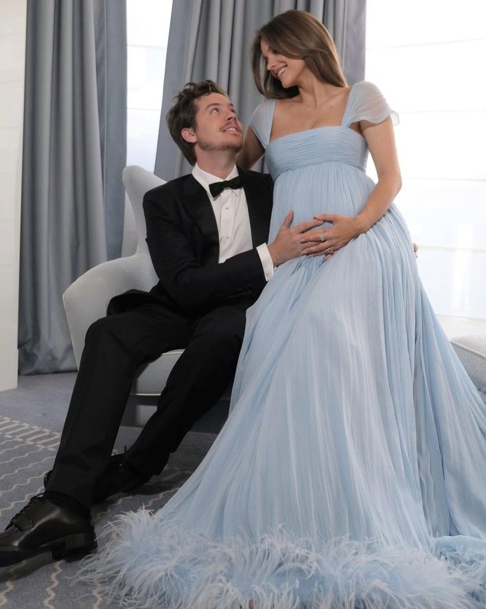 Barbara Palvin y Dylan Sprouse esperan su primer hijo 