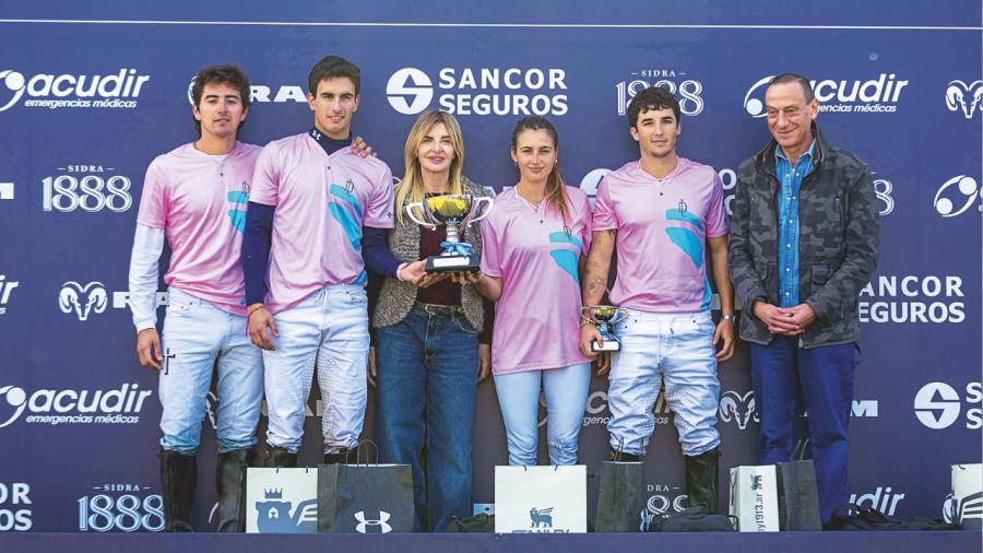 Mía Cambiaso