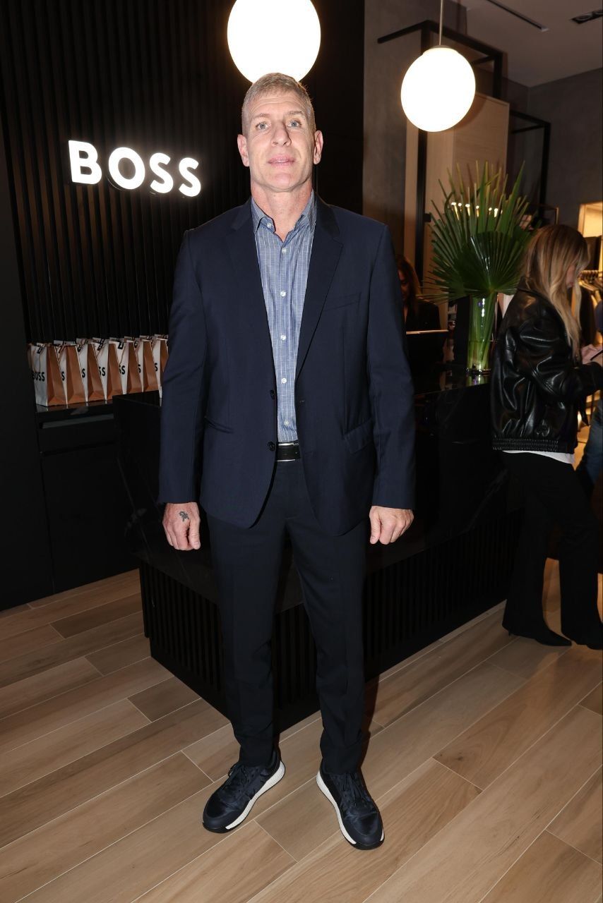 BOSS LLEGA A UNICENTER