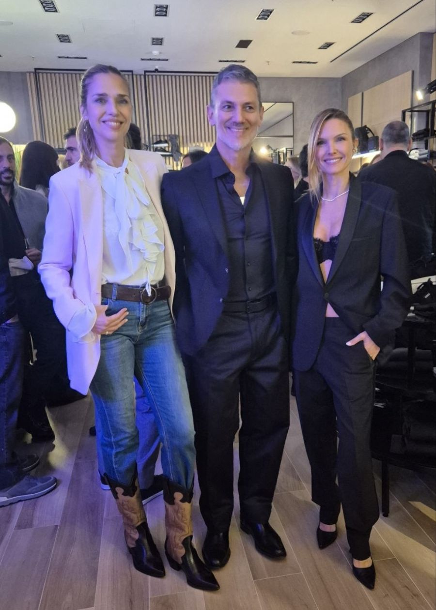 BOSS LLEGA A UNICENTER