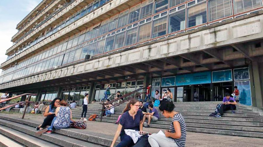 160526_universidad_publica_uba_agustinmarcarian_g