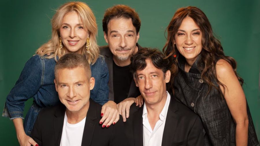Adrián Suar, Carla Peterson, Lorena Vega y Fernán Mirás arrasan en el teatro 