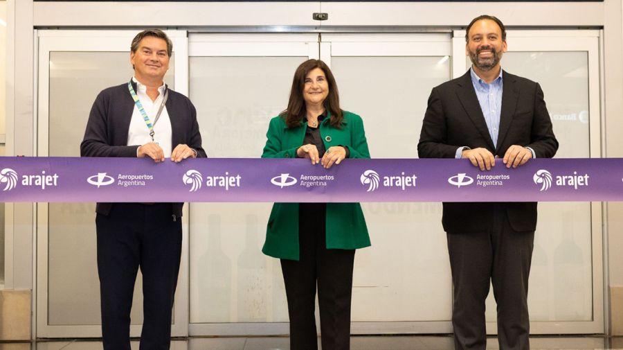 Arajet inauguracion vuelo