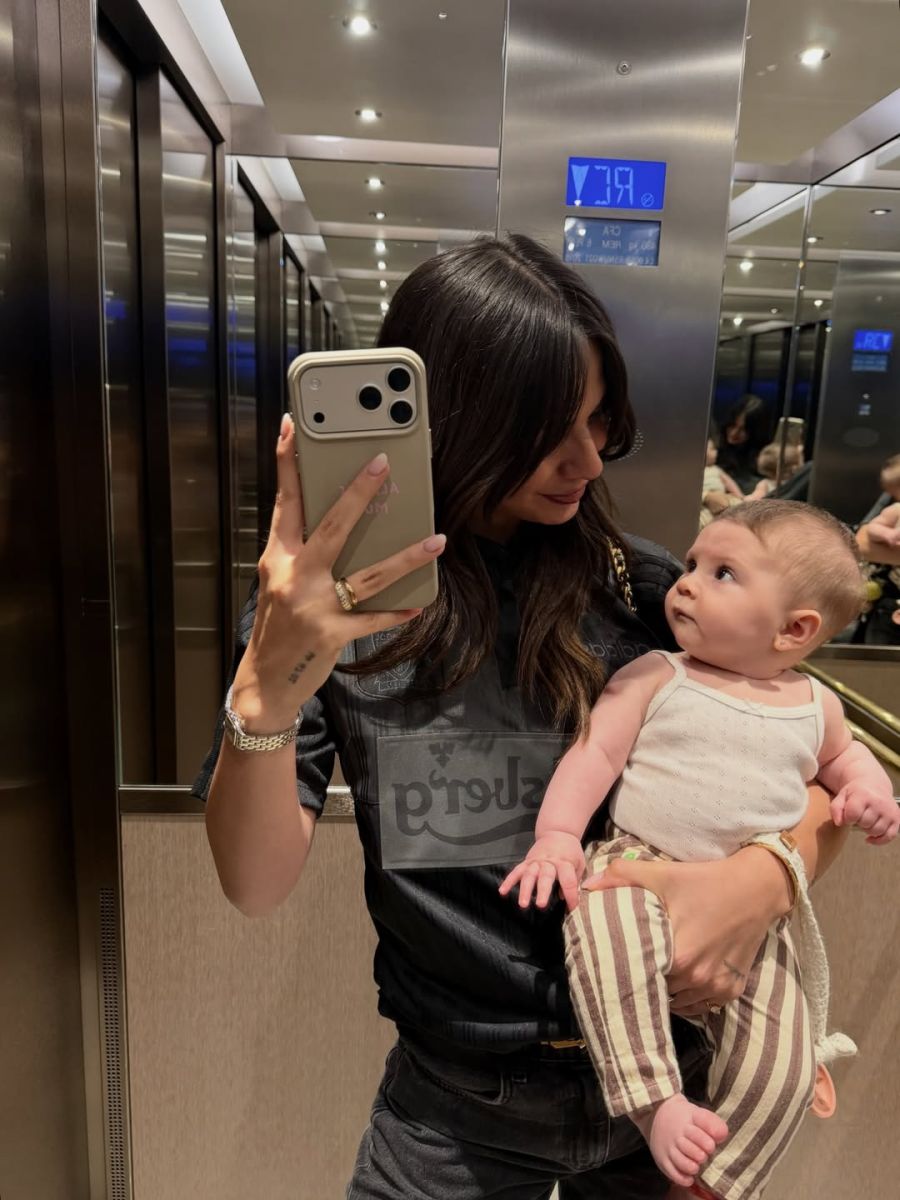Ailén Cova y su hija Alaia