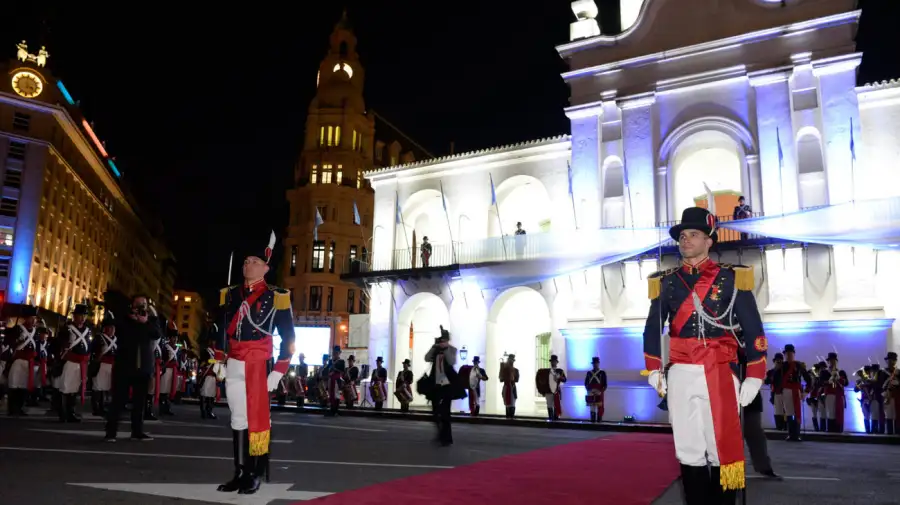 El Relevo anual de la Guardia de Honor Regimiento 1 de Patricios se realiza en el Museo Histórico Nacional del Cabildo.