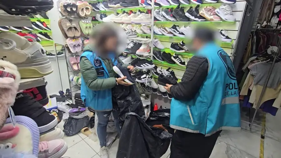 Operativo contra el contrabando en el barrio de Flores 20260520