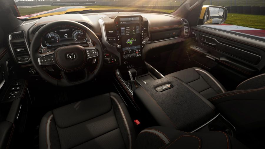 Ram 1500 Rumble Bee: vuelve la pick-up deportiva con motores V8 de hasta 777 CV