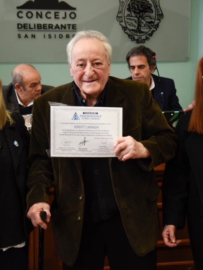 Roberto Carnaghi fue homenajeado como Vecino destacado de la Cultura