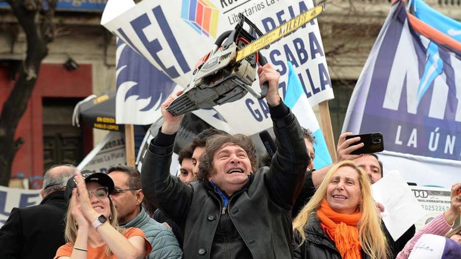 230526_milei_motosierra_kaina_campaña_afp_g