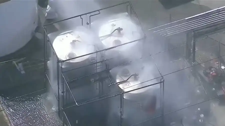 Alerta por posible explosión de un tanque en Orange, California 23052026
