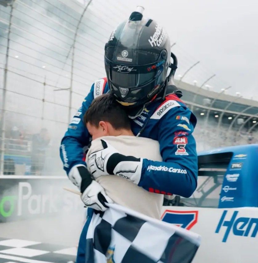 Kyle Busch y su hijo Brexton