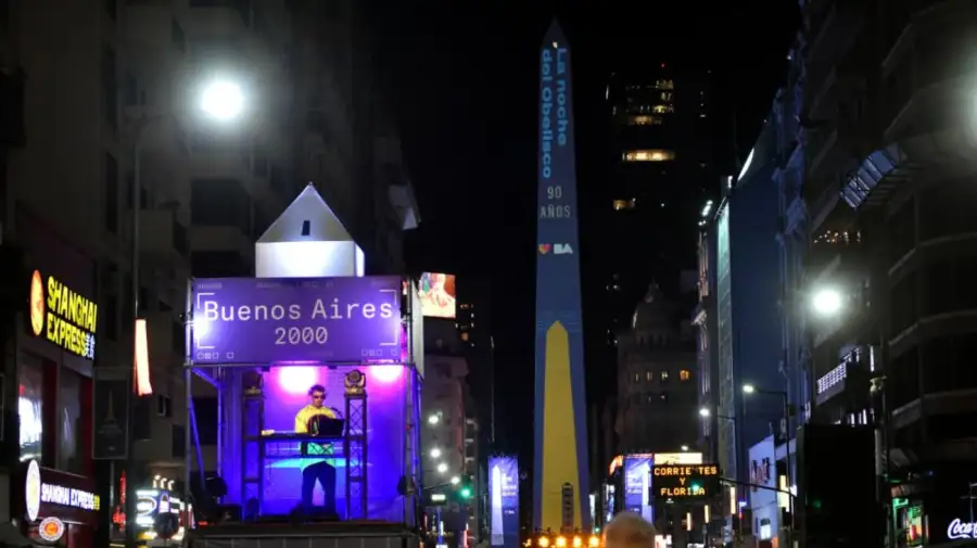 El obelisco porteño cumple 90 años: las fotos del centro neurálgico de la Ciudad de Buenos Aires