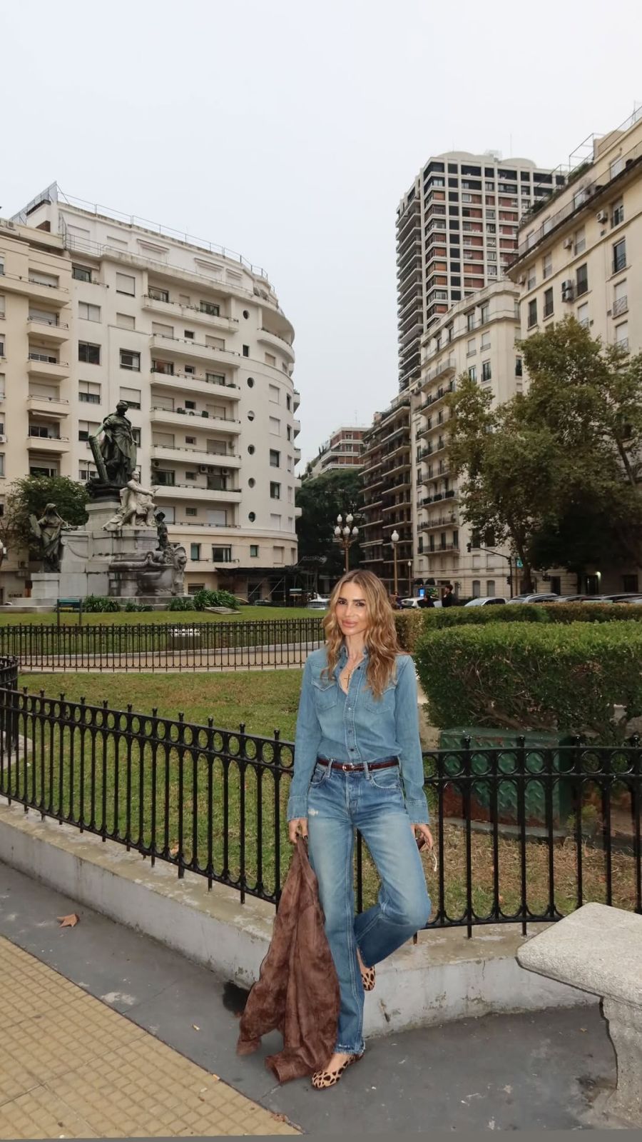 Look total denim de María Vázquez