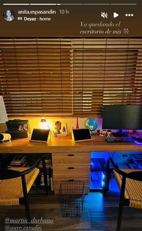 Así es la habitación de los hijos de Anita Espasandín estilo desk setup aesthetic