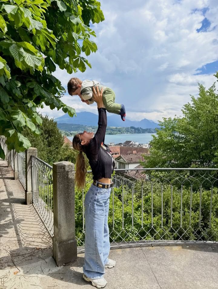 Jimena Barón y su hijo