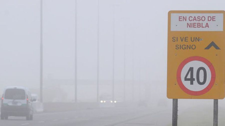 Los peligros de conducir con niebla y cómo evitarlos