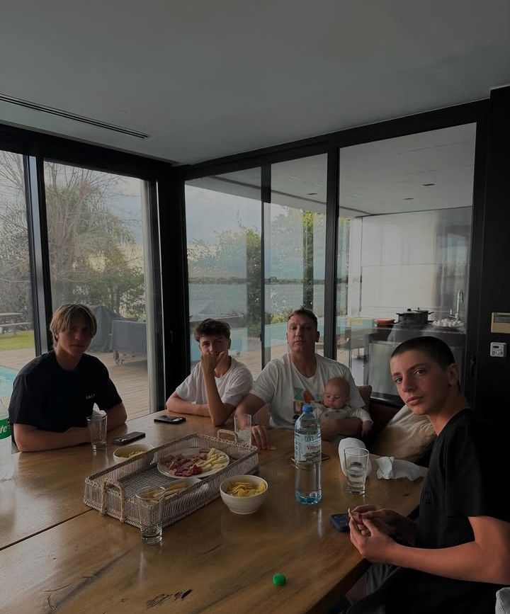 Maxi López y su familia