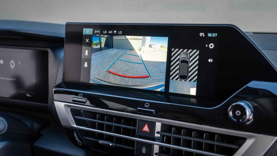 Probamos el nuevo Citroën C4 Hybrid: Va para donde hay que ir...