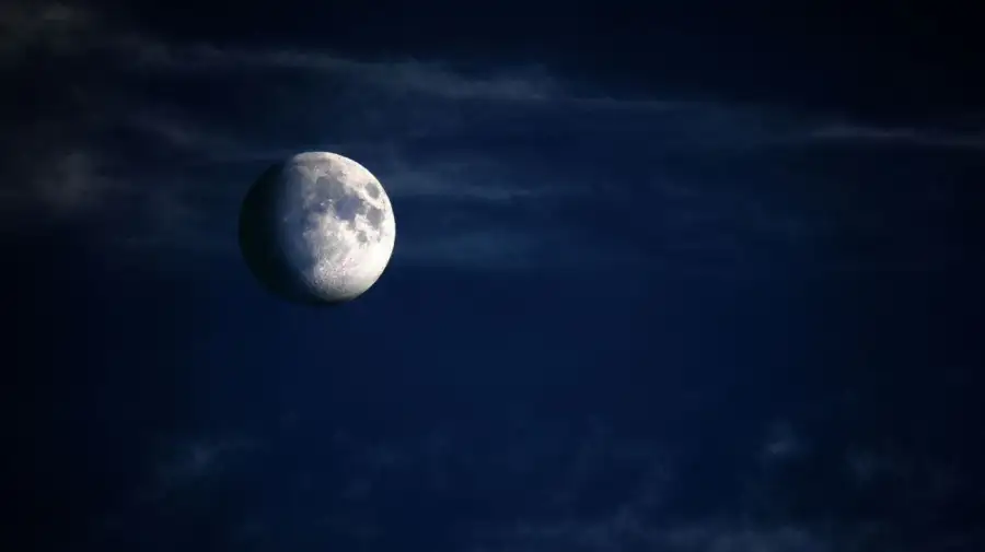 Luna Azul