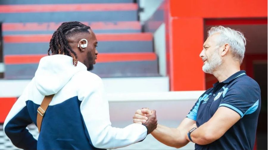 Aaron Wan-Bissaka y el seleccionador 