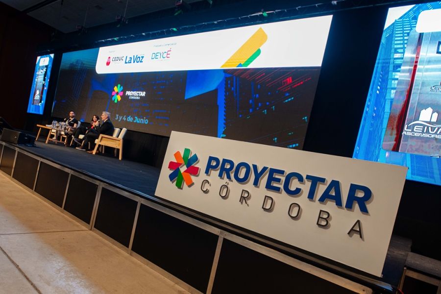 Di Stefano Proyectar 3
