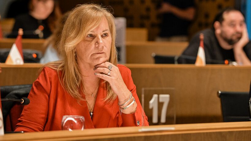 La deloredista Elisa Caffaratti en sesión 