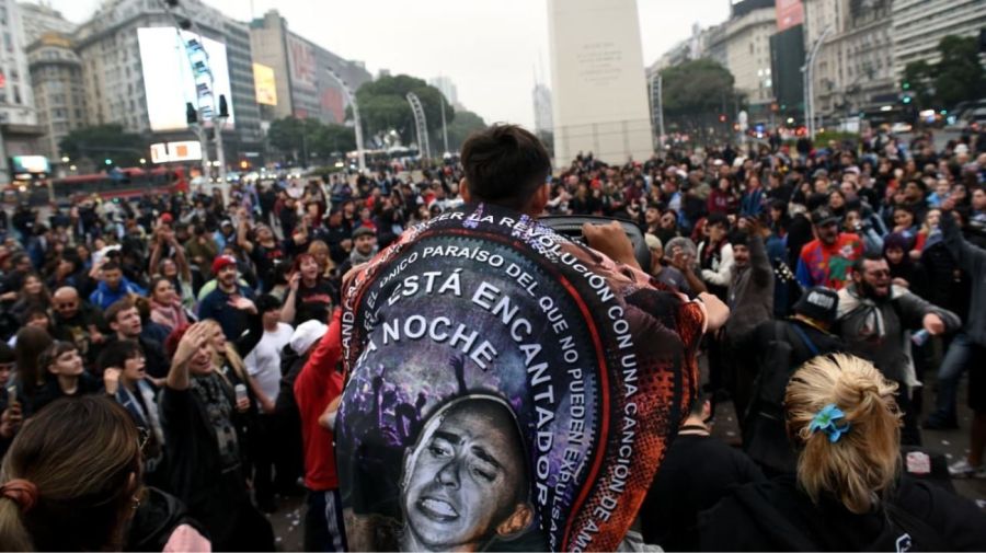 Vigilia en el Obelisco por el Indio