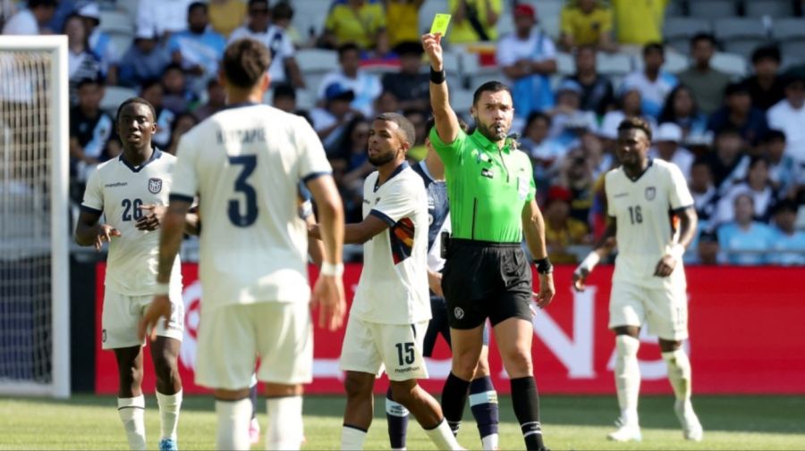 Árbitros en el Mundial 2026